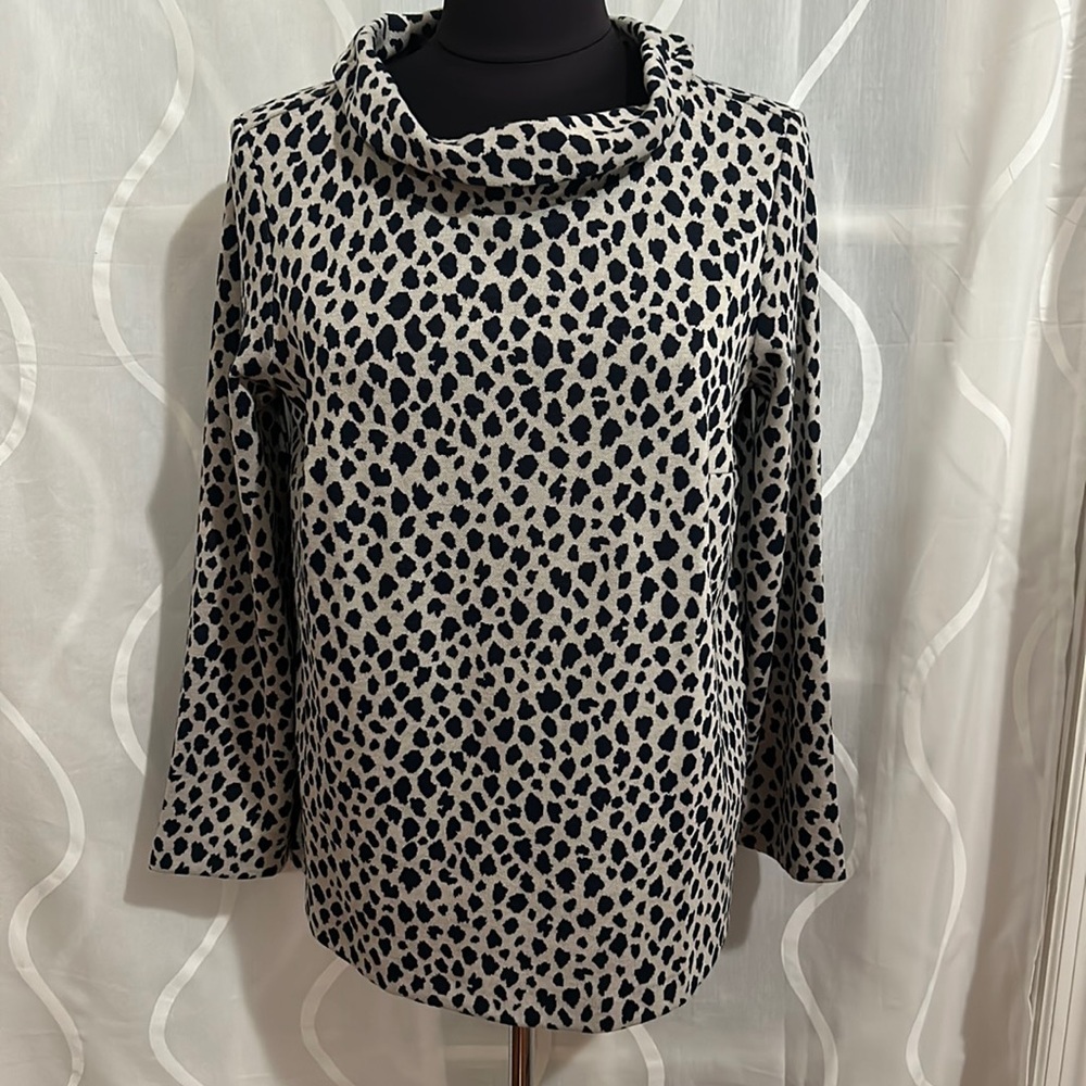 Ann Taylor, Tan & Black Animal Print, Mock Turtleneck, 3/4 Sleeve Top, Medium - Picture 1 of 8